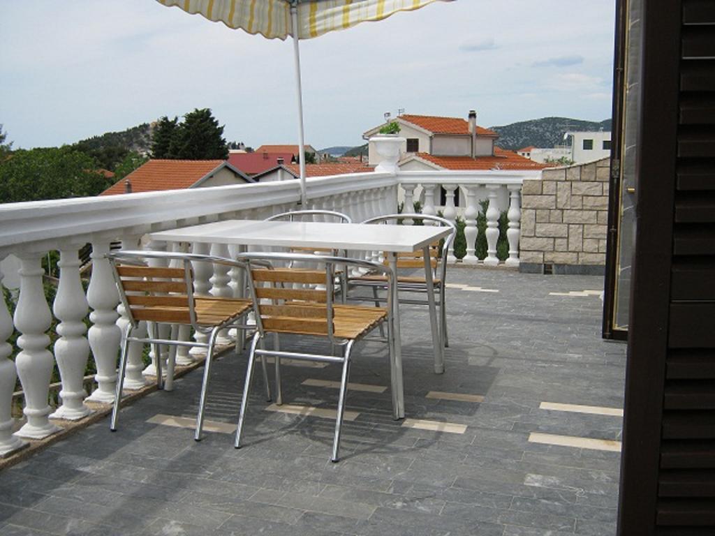 Apartments Nestor Tribalj المظهر الخارجي الصورة